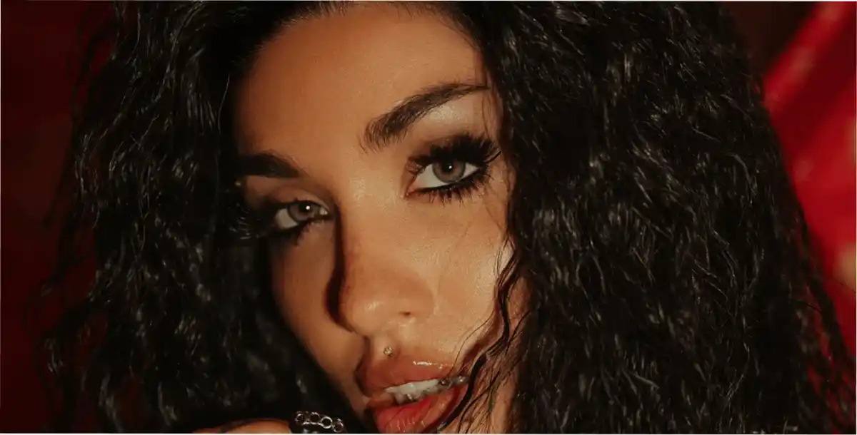 María Becerra estrenó Jojo, el primer capítulo de su álbum conceptual.