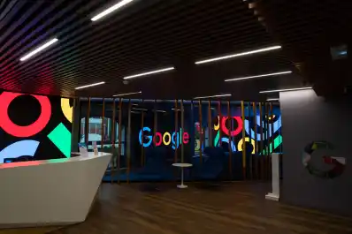 Google convoca a estudiantes y a profesionales a formarse gratis en inteligencia artificial