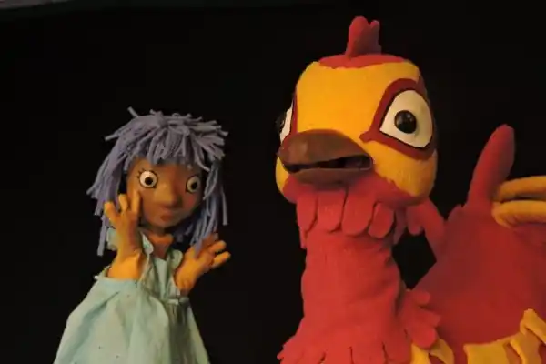 Títeres en La Sodería: “Cacarareando”