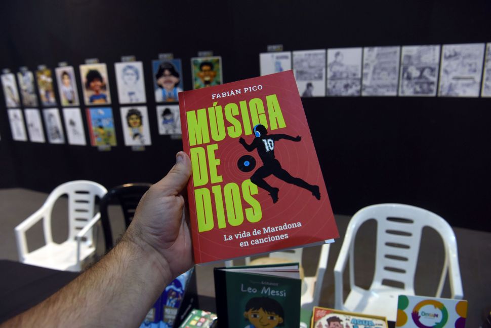 JUNTOS. Coproducción entre el Ente y Unión de Caricaturistas.