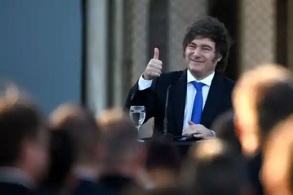 Milei redefine su gabinete y Macri objeta una decisión “desacertada”