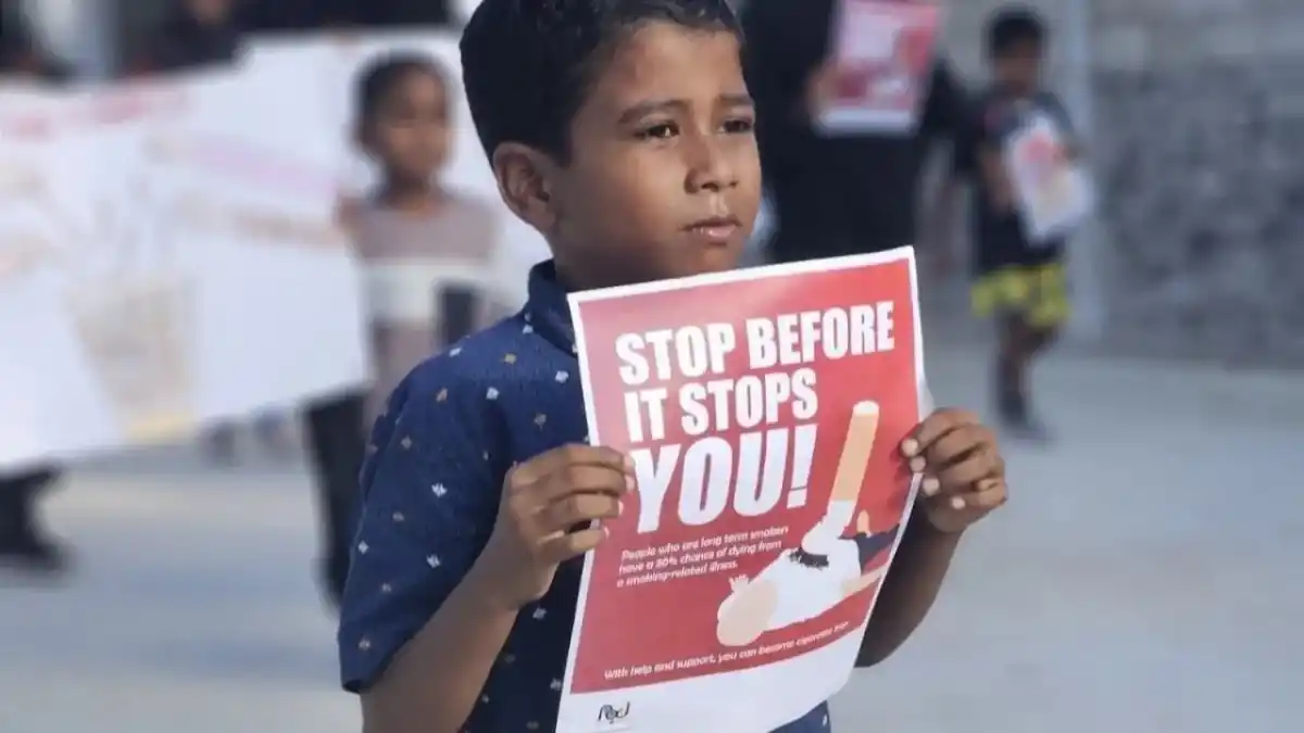 Maldivas da un paso histórico: prohíbe fumar a los nacidos a partir de 2007