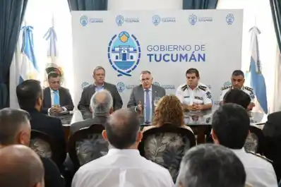 “Vamos a hacer sentir al personal policial en todo Tucumán”, aseguró Girvau tras reunirse con Jaldo