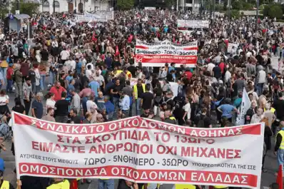 Grecia aprueba un nuevo esquema laboral polémico, con jornadas de hasta 13 horas