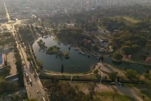 Convocan a un concurso nacional de ideas para diseñar la nueva Confitería del Lago del Parque 9 de Julio