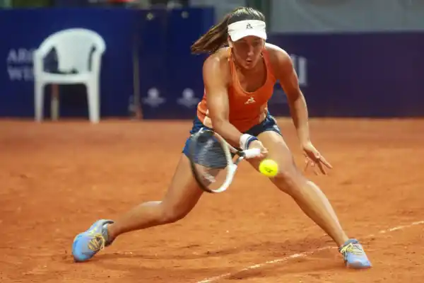 Lourdes Carlé luchó, pero fue la primera argentina eliminada del cuadro principal del WTA 125 de Tucumán