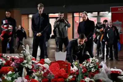 Un altar, una flor y un mando de consola: el emotivo homenaje del Real Madrid y Trent Alexander-Arnold a Diogo Jota