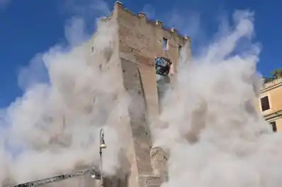Murió un trabajador tras el colapso parcial de una torre medieval en Roma