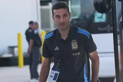 La difícil decisión que evalúa Scaloni con una figura de la Selección para el amistoso ante Angola