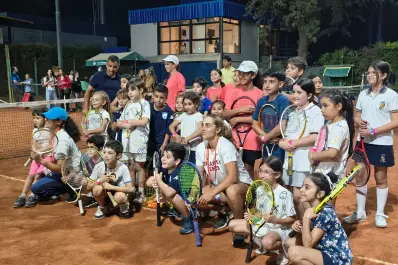 Risas, pelotas y sueños: los chicos vivieron su día en el WTA 125 de Tucumán