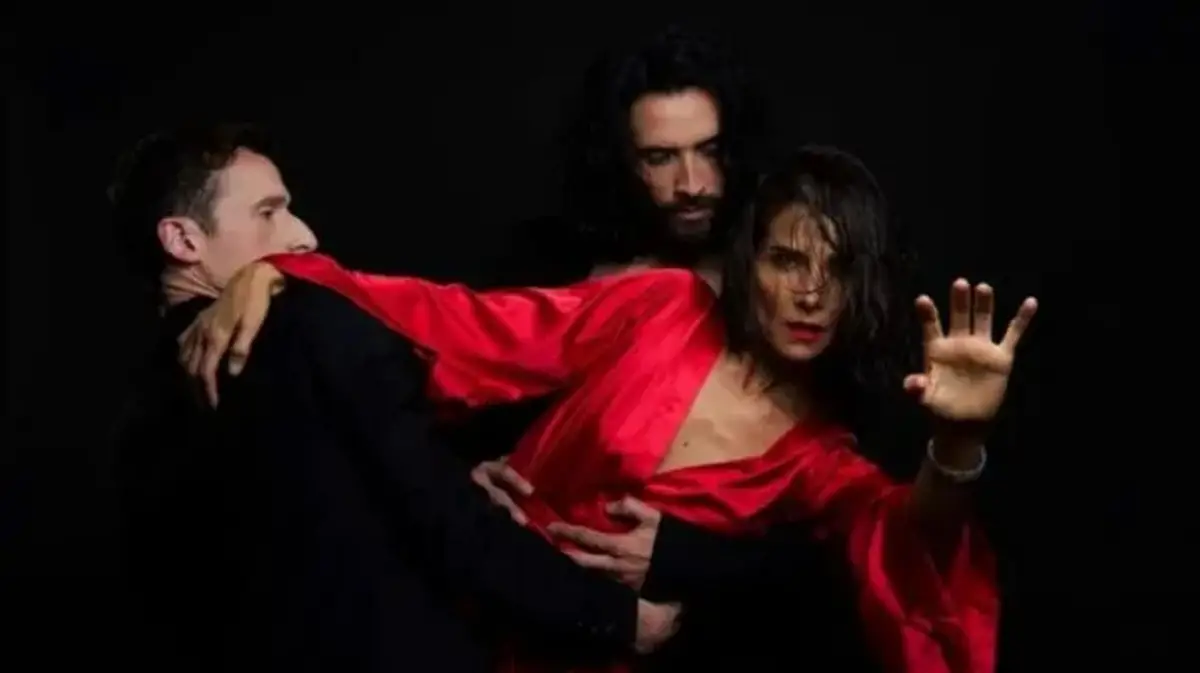 MULTIFACÉTICA. Además de actuar, en esta puesta en escena Juana Viale también baila.