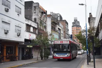 El dueño de la Línea 8 defendió su decisión de mantener el servicio: “No podemos seguir tolerando el patoterismo sindical”
