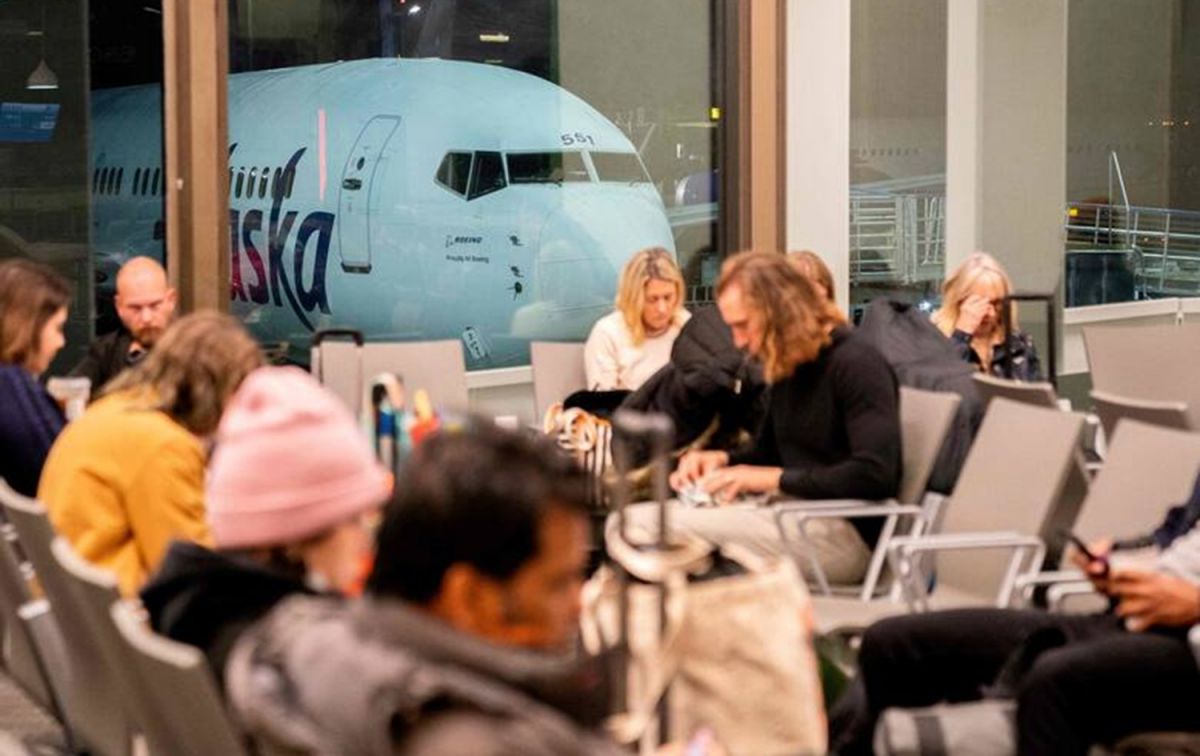 Largas filas y demoras en los aeropuertos