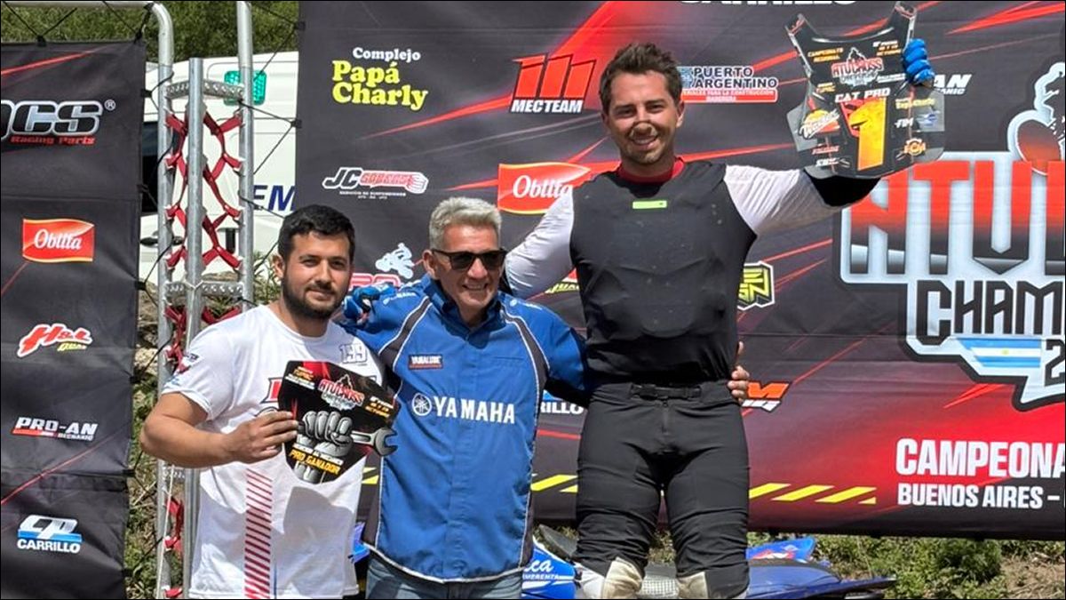 EN LO MÁS ALTO. Martini volvió a celebrar en el cross argentino, más de una década después de haberse alejado de las pistas.