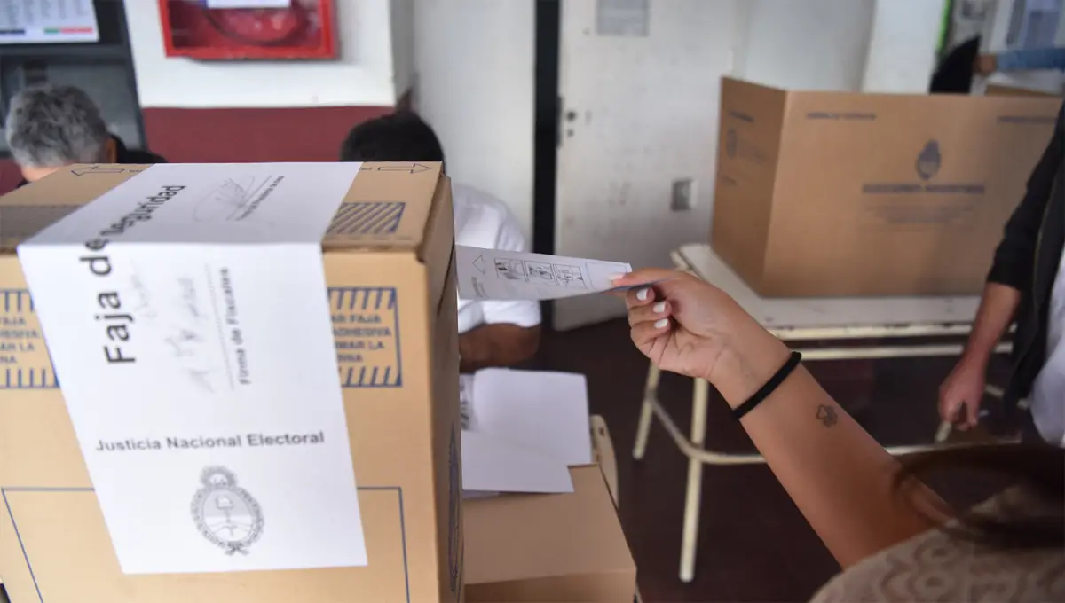 Tucumán y los payasos de un circo vacío