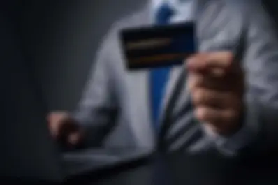 Se alojó en un hotel de la zona del Abasto con una identidad falsa y una tarjeta de crédito sin fondos