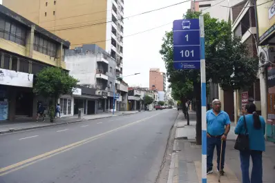 Bronca y resignación en Tucumán, en un nuevo día de paro de colectivos: “Todas las líneas son un desastre”
