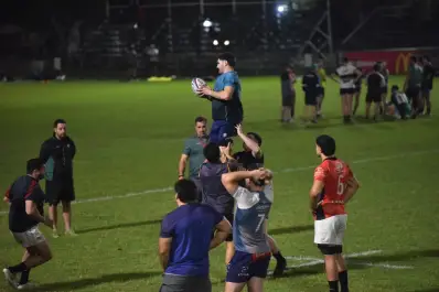 Dos “finales” en una semana: Santiago Aguilar, de Tucumán Rugby, entre los apuntes y la definición del Regional del NOA