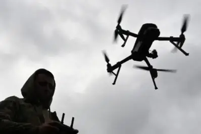 Bélgica: una flota de drones sobrevoló bases militares y obligó a cerrar aeropuertos