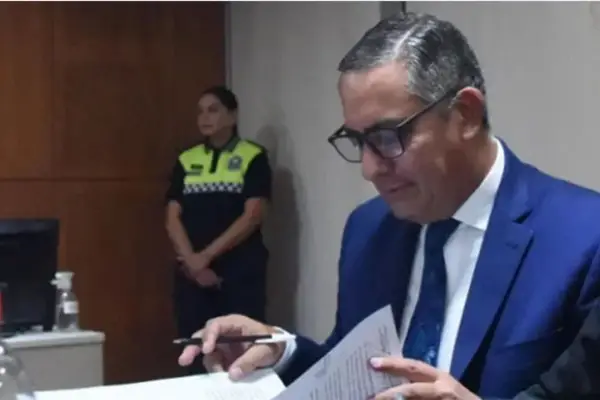 Gustavo Morales volvió a ser cuestionado por desobedecer a la Justicia