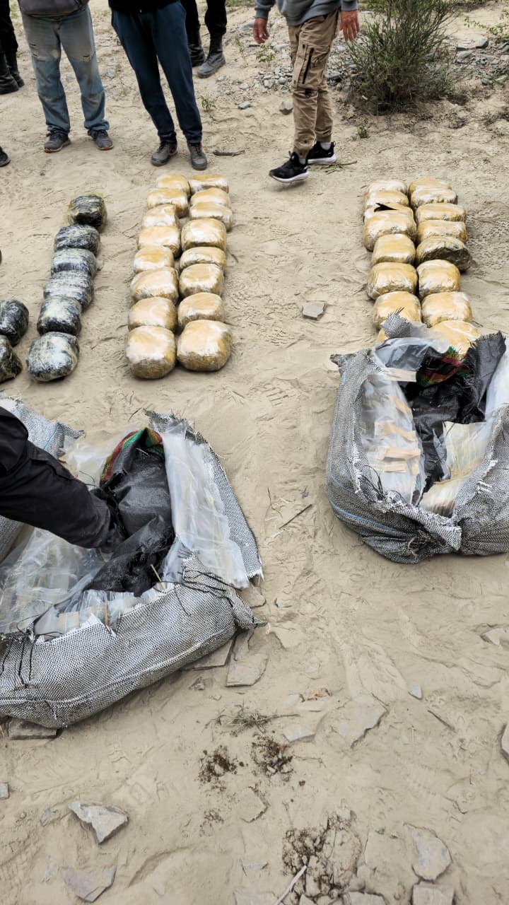 La droga de origen boliviana decomisada en Chuscha.