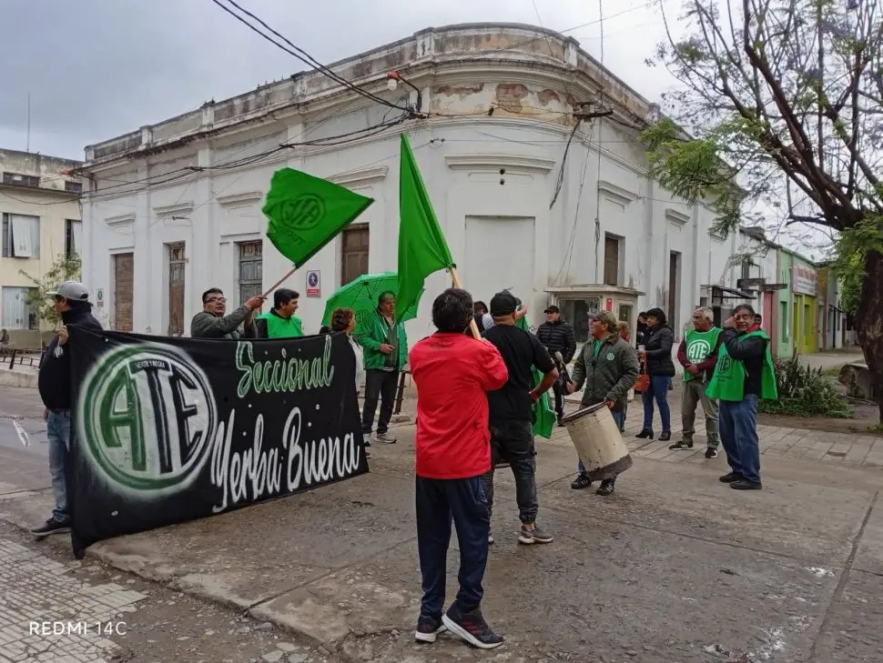 Empleados municipales de Tafí Viejo anunciaron paro y movilización por tiempo indefinido