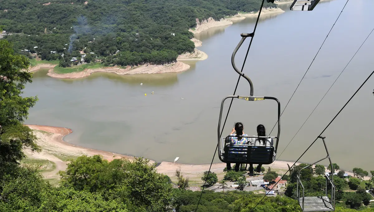 AL AIRE LIBRE. El Cadillal es uno de los espacios más buscados por los tucumanos durante los fines de semana. 