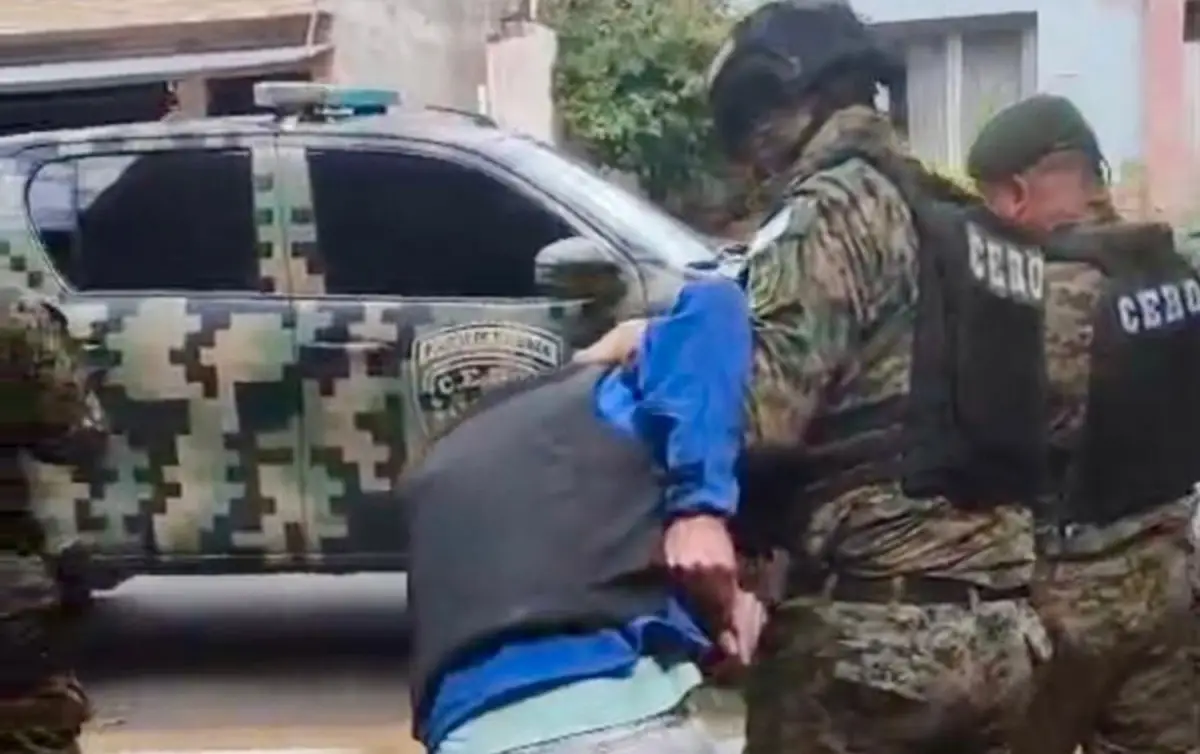 Desde Mendoza trasladaron a un criminal requerido por la Justicia tucumana