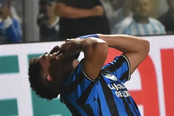 Atlético Tucumán venció a Godoy Cruz 2-1 y se aseguró la permanencia en Primera