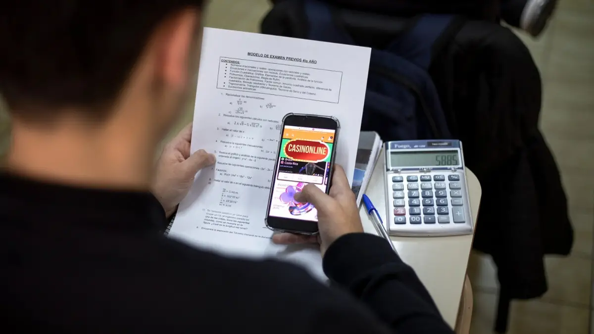 LUDOPATÍA. Las apuestas online crecen entre adolescentes y ya se consolidaron como uno de los principales problemas de adicción digital en el país.