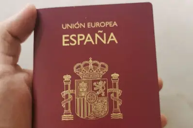 Cómo solicitar el permiso de trabajo en España en 2025: precios y documentos necesarios