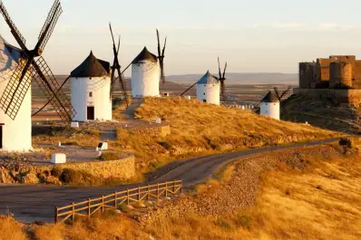 Un pueblo español paga una ayuda de hasta 2.000 euros a los nuevos vecinos: requisitos y cómo solicitarla