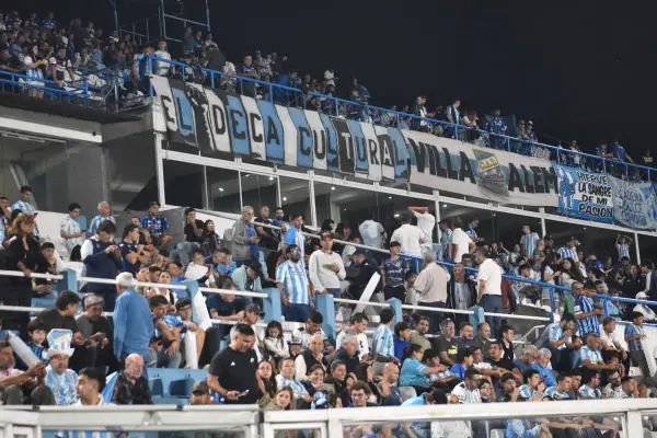 Atlético explotó en un abrazo y en insultos a la dirigencia: alivio y bronca en una misma noche