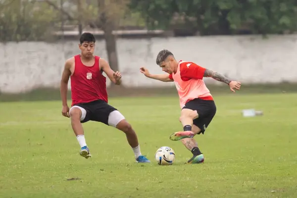 “Mi idea es quedarme”: San Martín vive entre la transición política y la ansiedad de sus jugadores