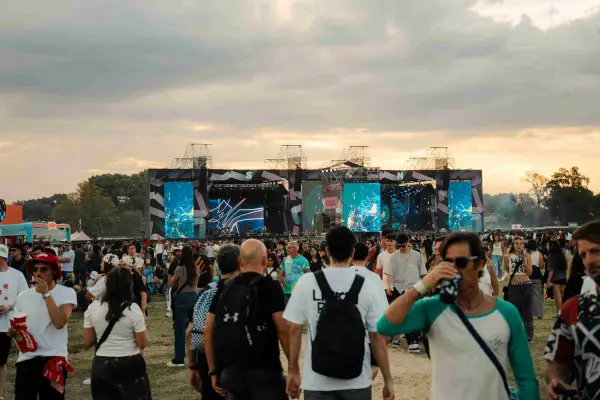 De los festivales al tiny desk: los jóvenes vuelven a marcar el pulso de las tendencias