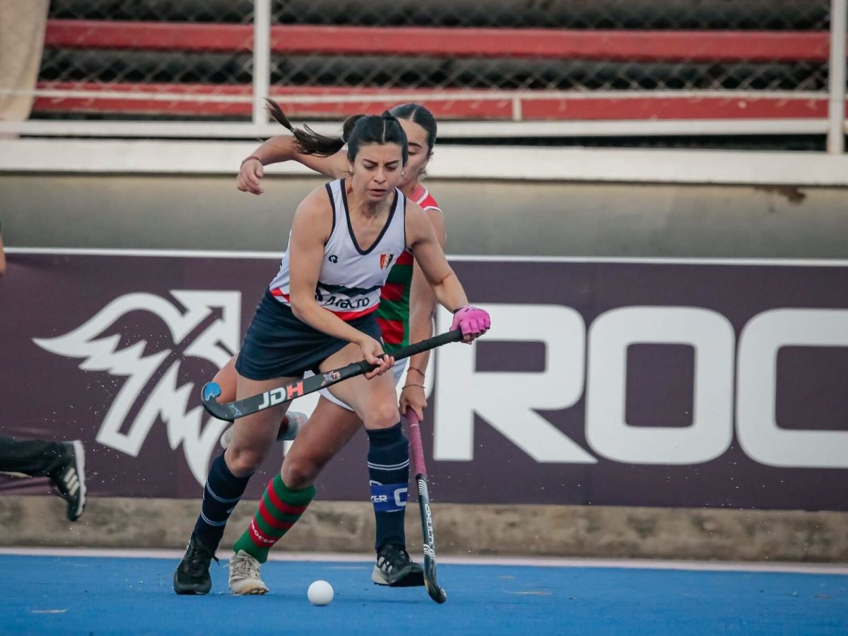 REFERENTE. Julieta Rodríguez guía a Natación con calma y convicción.