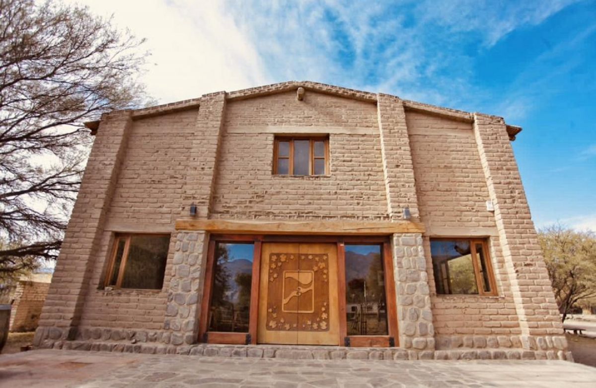 Los visitantes pueden disfrutar de la bodega, hotel y restaurante.  