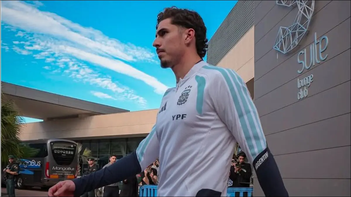 DEBUT OFICIAL. El delantero ingresó en los minutos finales del amistoso ante Angola y tuvo su primera acción con la Mayor.