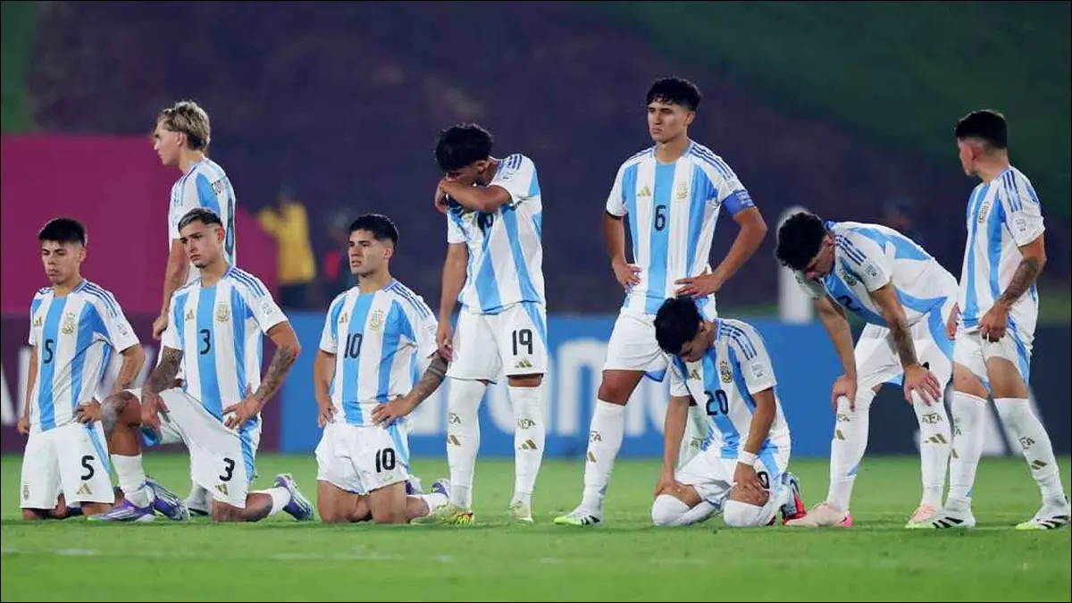INTENSIDAD EN DOHA. Argentina y México protagonizaron un cruce repleto de emociones por el Mundial Sub 17.