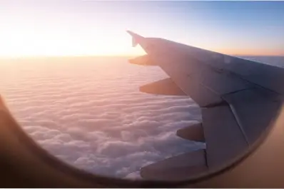 La fórmula secreta para encontrar vuelos baratos: el día y la hora a la que tenés que buscar