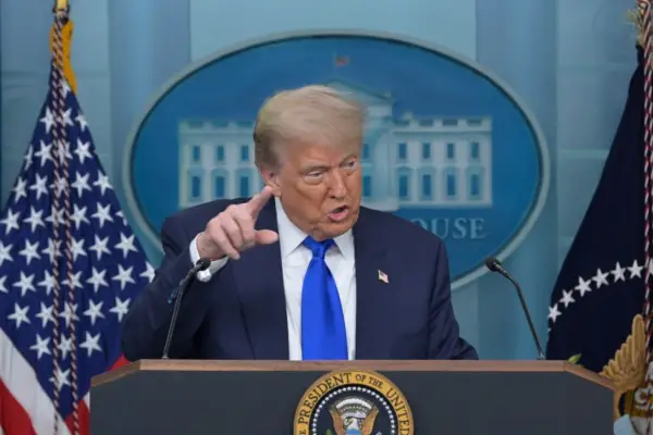 El caso Jeffrey Epstein: Donald Trump pidió que se investigue a Bill Clinton y al banco JP Morgan