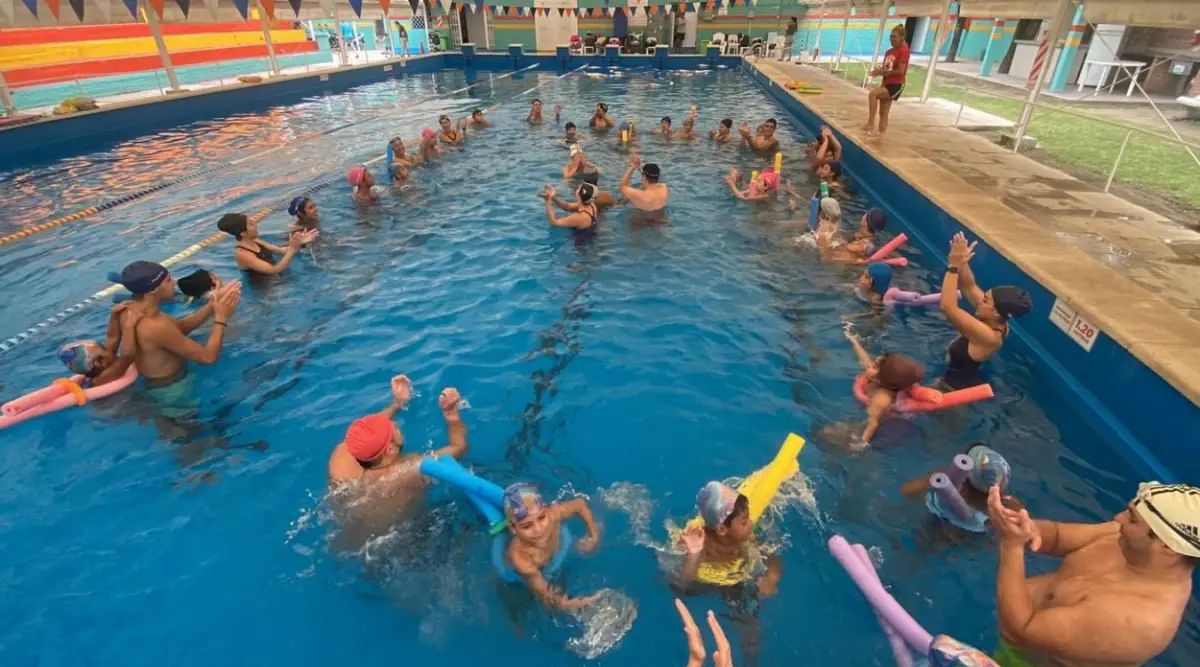 Hidroterapia en el Ateneo Salesiano: moverse, disfrutar y sanar en el agua