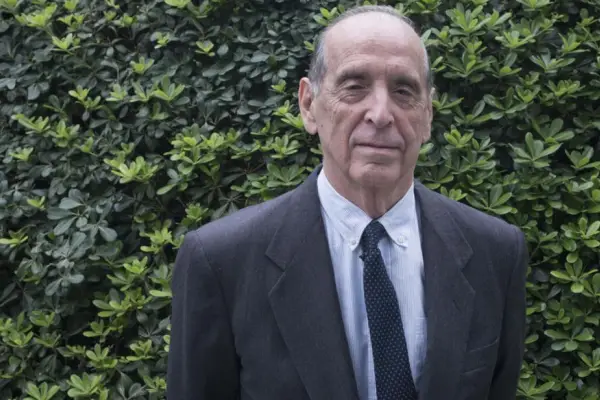 La visión de Ricardo Arriazu: “La Argentina necesita acumular reservas”