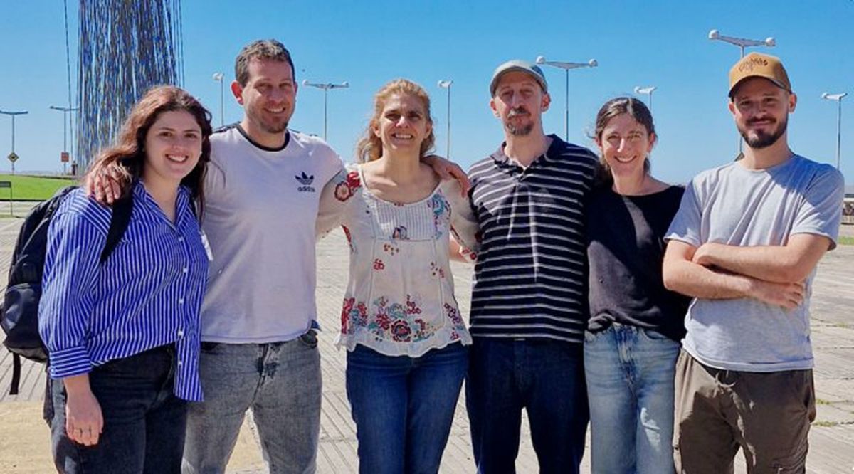 CIENTÍFICOS. El equipo que realizó el trabajo: Catalina Sierra, Matías Blaustein, Alejandra Ventura, Nicolás Lavagnino y Constanza Sánchez de la Vega