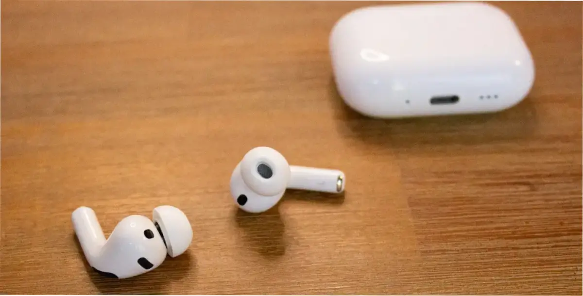 No te olvides de limpiar tus auriculares.