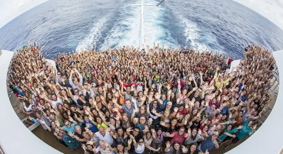 TURISMO FLOTANTE. Según el estudio, la autenticidad y el compromiso ambiental de los más jóvenes mueven el timón. / SAS