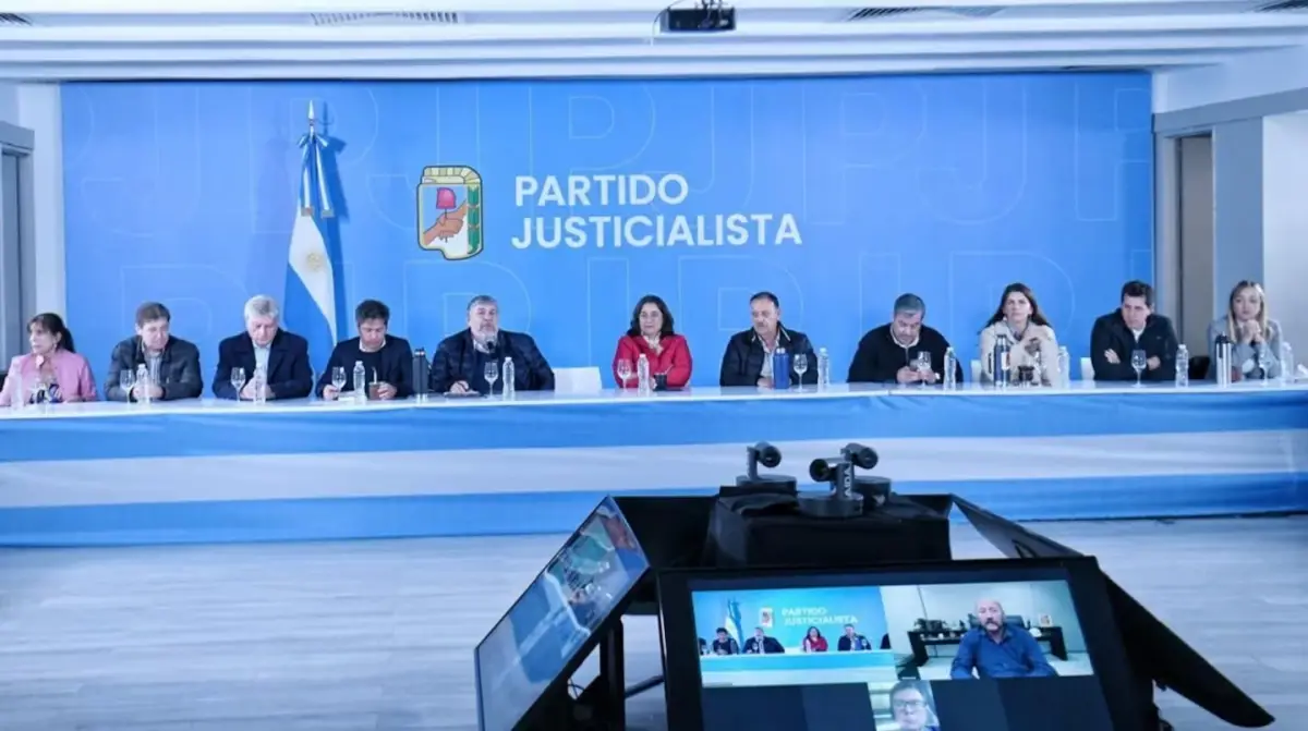 En medio de las internas, el PJ nacional busca unificar una estrategia para enfrentar las reformas de Milei