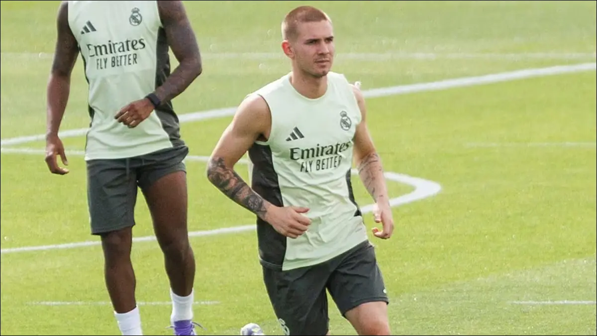 ESFUERZO. Mastantuono continúa con trabajos individuales en Valdebebas mientras busca ponerse a punto tras la pubalgia.