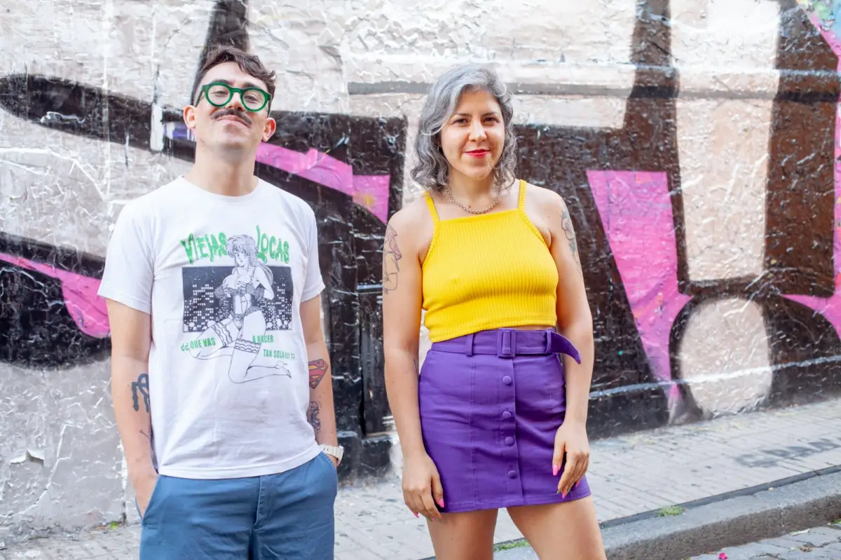 AL FRENTE DEL PROYECTO. Amadeo Gandolfo y Camila Caamaño, coautora y colaboradora en el suplemento NO de Página/12.