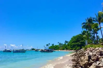 ¿Estás pensando en vacacionar en Brasil? Hay un destino que enamora por su cercanía a islas paradisíacas